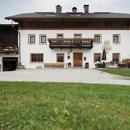 Ban Hilba Apartment Фалцес Екстериор снимка